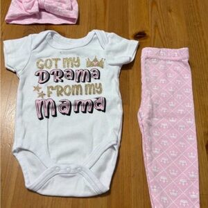 2/12$ Baby Onesie and Leggings Set - White and Pink
